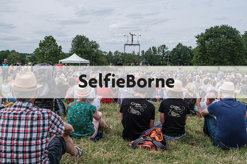 Festival cirque SelfieBorne